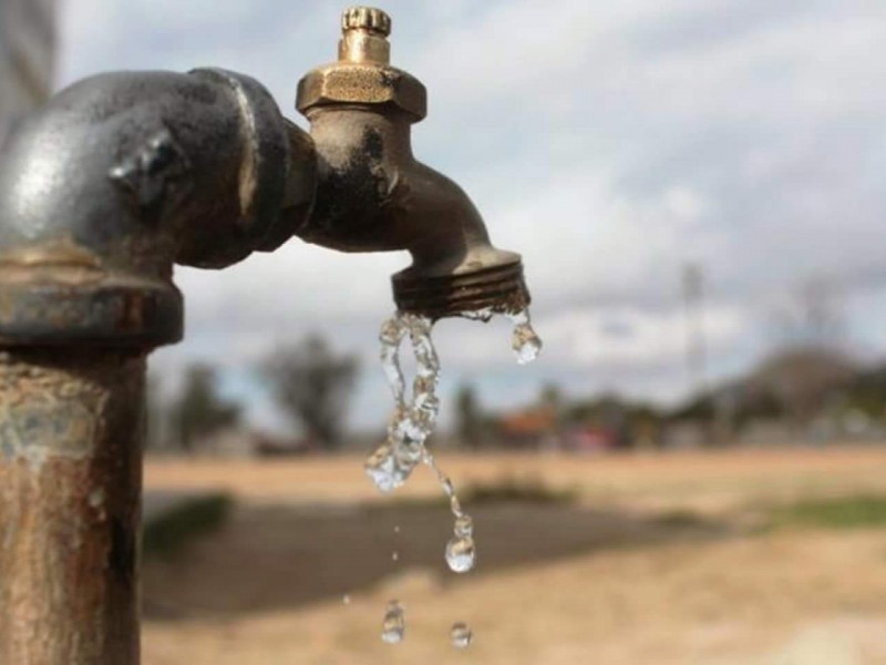 Falta de agua afecta a comerciantes de Culiacán