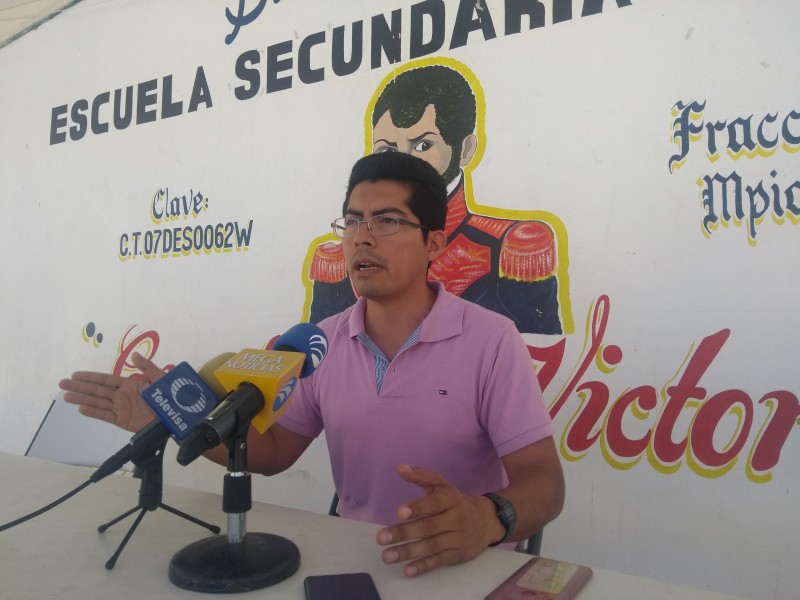 Falta de docentes atrasa educación de jóvenes