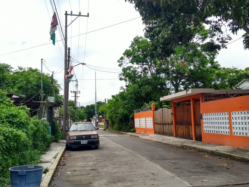 Falta de luminarias genera inseguridad, consideran vecinos