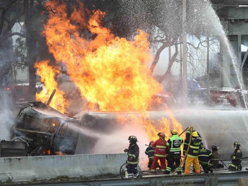 Falta de pericia, causa de explosión de pipa: Fiscalía