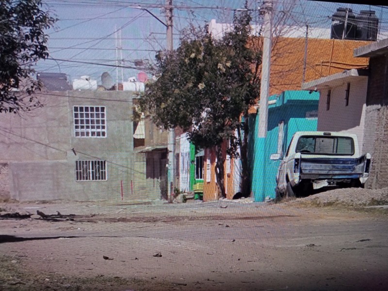 FALTA PAVIMENTO EN LA COLONIA OCTAVIO PAZ