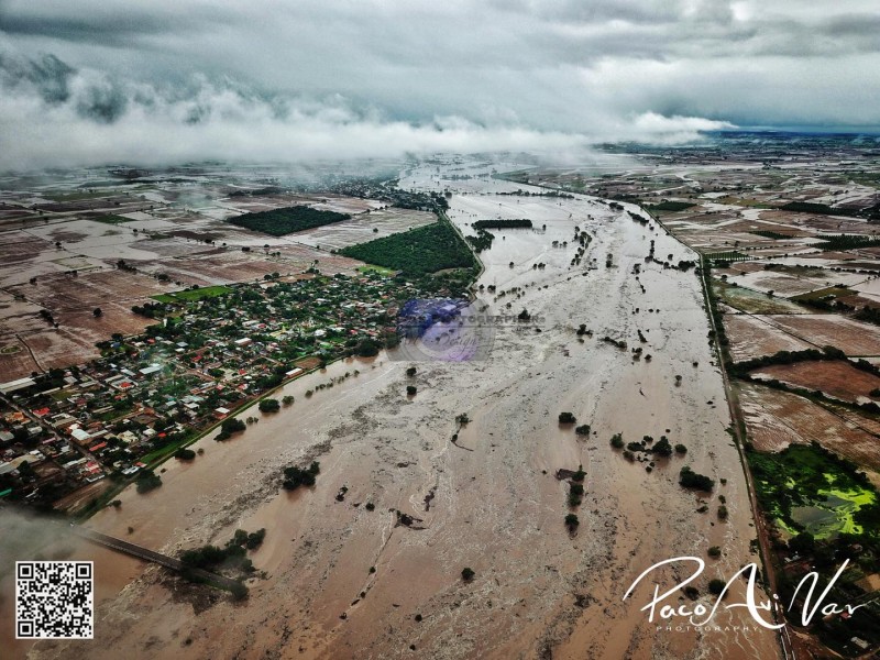 Falta por localizar una persona arrastrado por el río Acaponeta