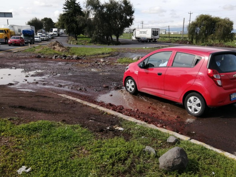 Falta reparacion en carretera Toluca-Atlacomulco
