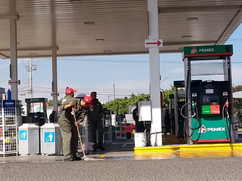 Falta voluntad para acabar desabasto de gasolina