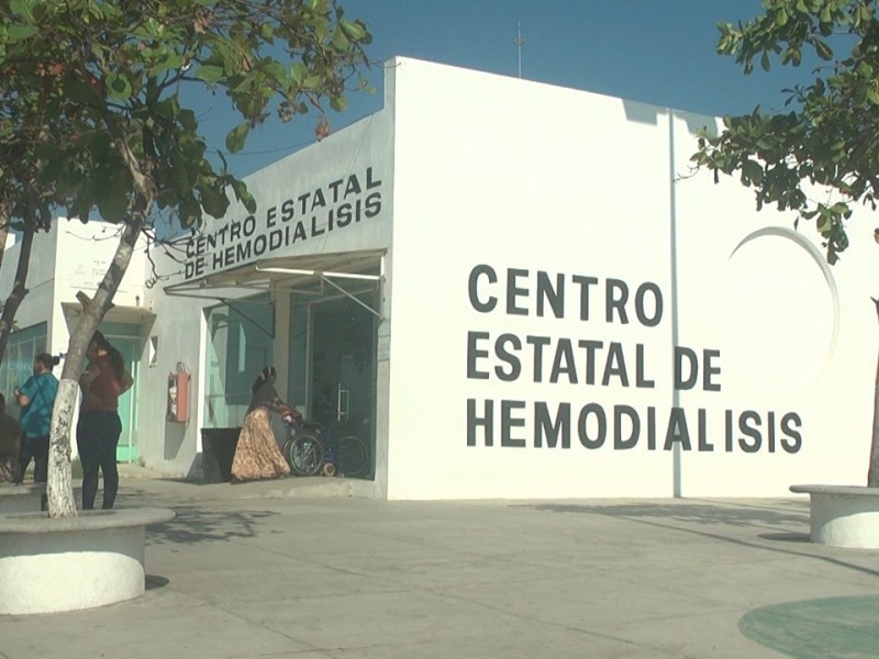 Faltan denuncias para investigar Centro de Hemodiálisis: Efraín Naranjo
