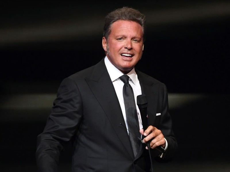 Faltan los permisos para el concierto de Luis Miguel