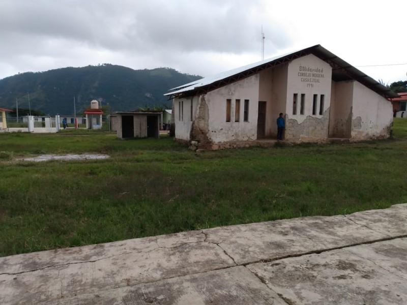 Faltan mil 600 escuelas por reconstruir en Chiapas: CNTE