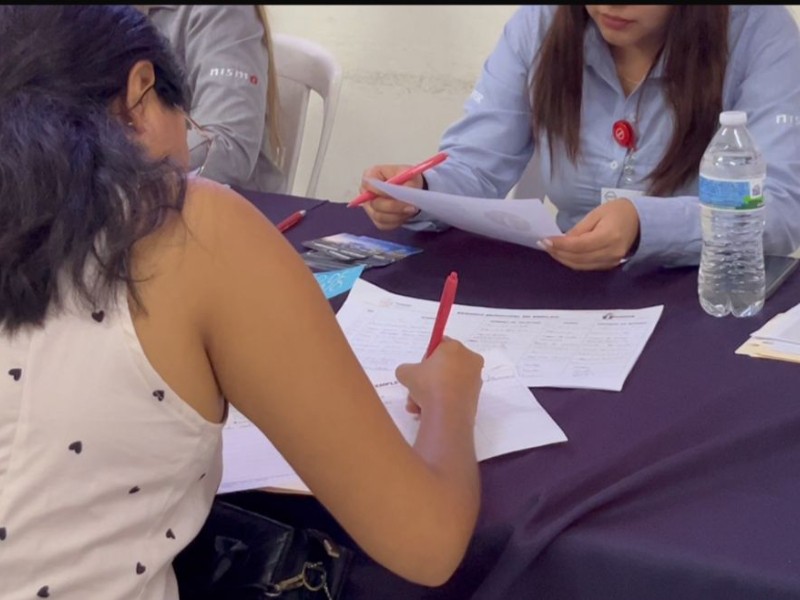 Faltan vacantes administrativas y oportunidades para jóvenes en Tuxpan