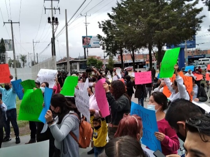 Familiares de custodios de detenidos piden libertad y justicia