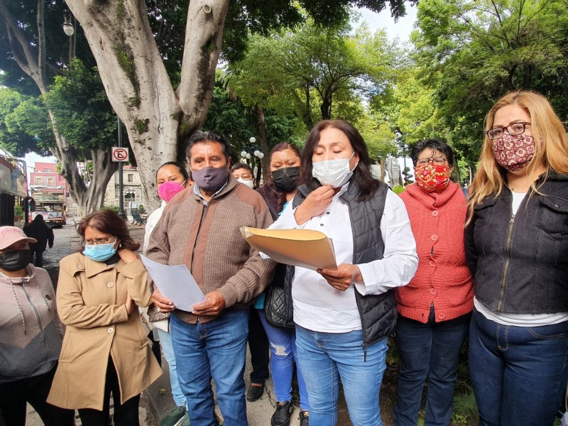 Familiares de policías detenidos en Xoxtla piden justicia y libertad