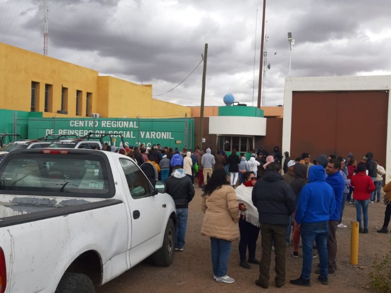 Familiares exigen ver a internos de Cieneguillas