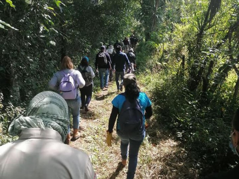 Familias continúan buscando indicios en La Gallera