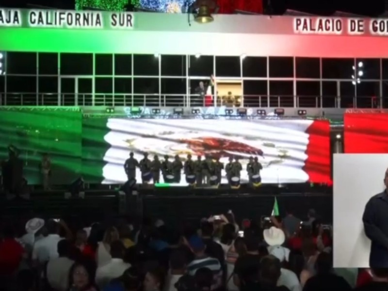 Familias de BCS conmemoran independencia con Grito, desfiles y tradiciones mexicanas