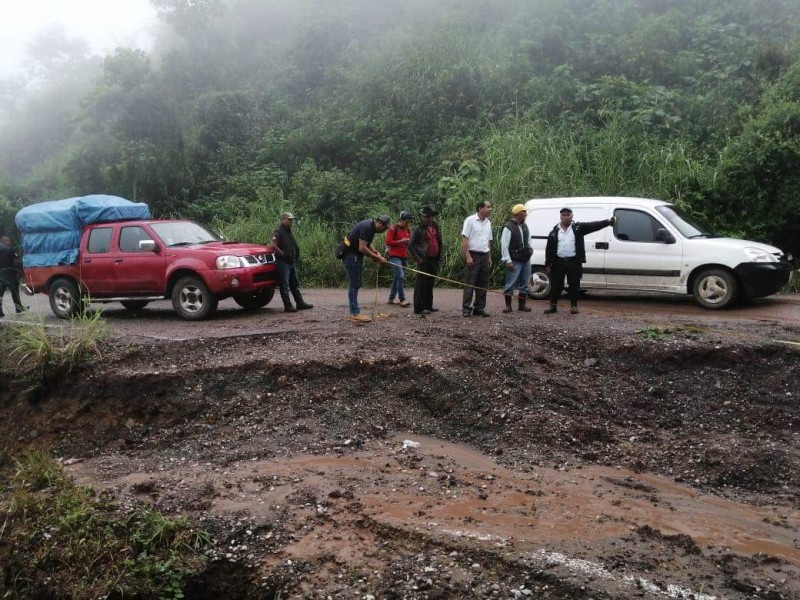 Familias de Chamula piden ayuda humanitaria son damnificados de Eta