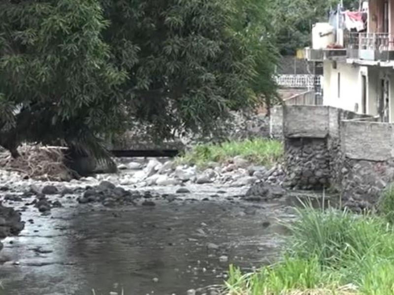 Familias que viven cerca de ríos sin posibilidad de que las reubiquen