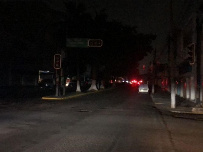 Familias veracruzanos pasaron la navidad sin luz, debido al FF23