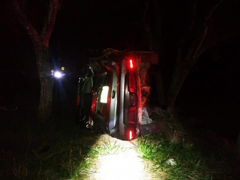 Fatal accidente carretero deja 3 muertos