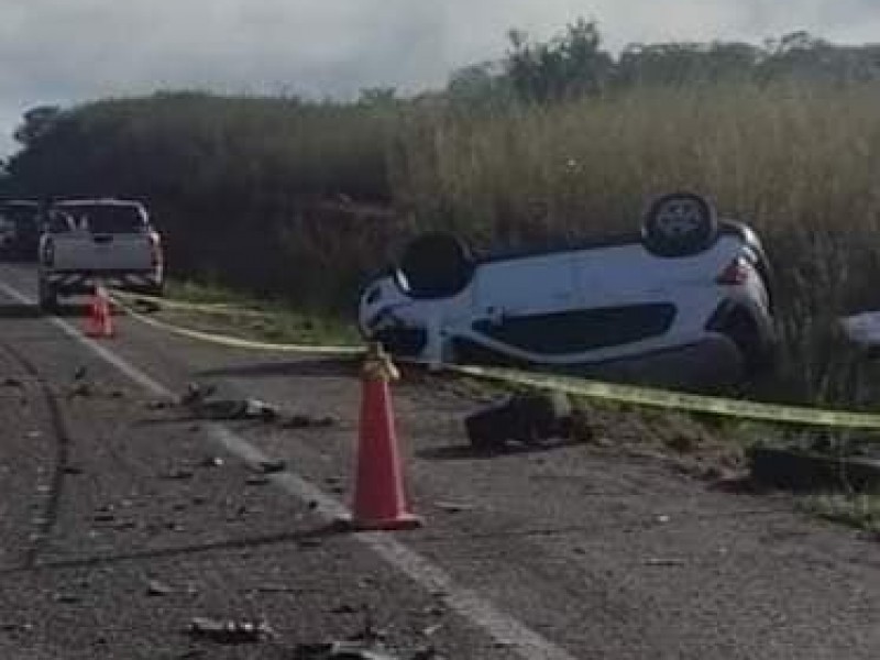 Fatal accidente deja dos muertos en la Ocozocoautla - Arriaga