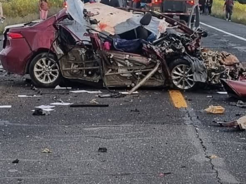 Fatal accidente en la Carretera Federal 45: tres muertos y tres lesionados