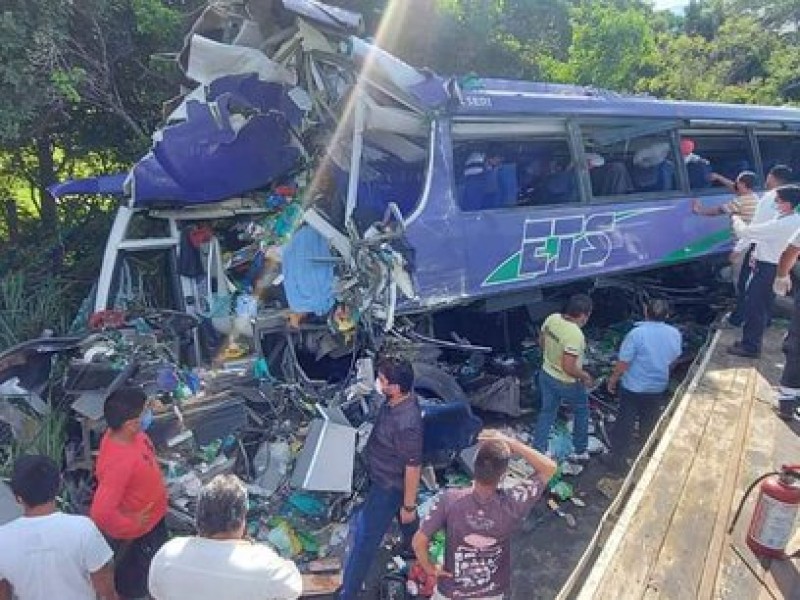 Fatal accidente sobre la carretera Cardel-Palma Sola