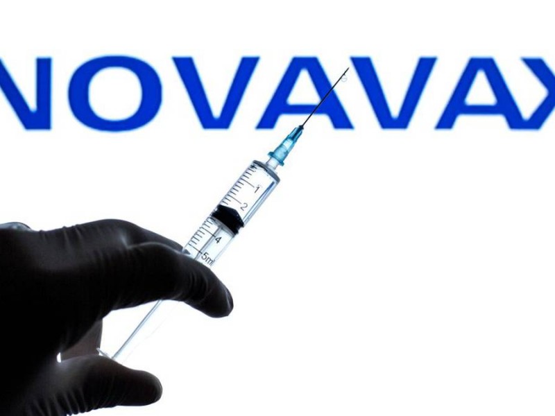 FDA aprueba vacuna anti Covid-19 de Novavax