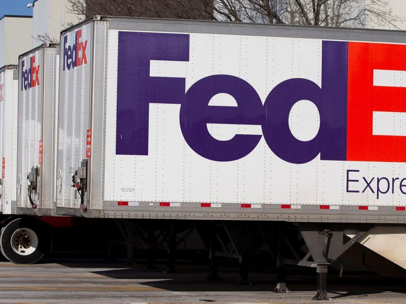 Fedex despedirá al 10 % de sus directivos y ejecutivos