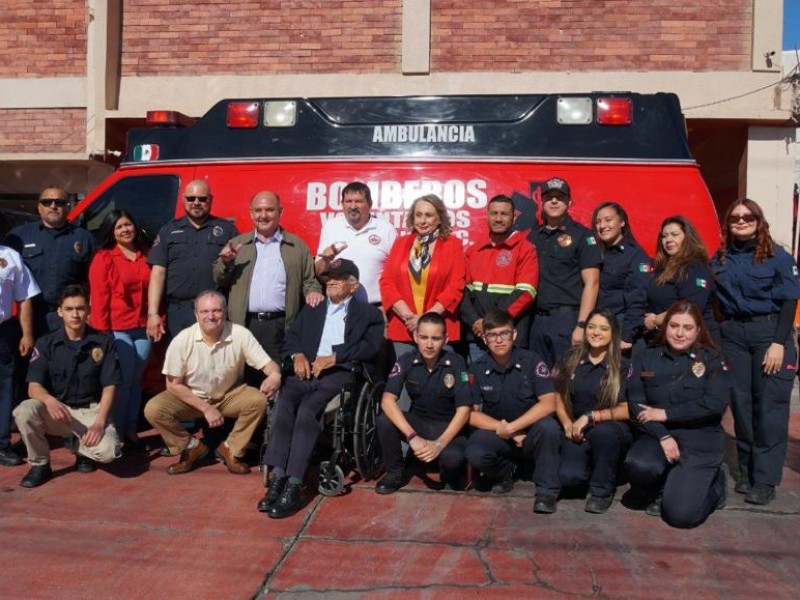 Felicita Alcalde a Bomberos Voluntarios por nueva unidad