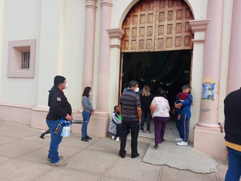 Feligreses sí acuden a festejar el día de la Candelaria