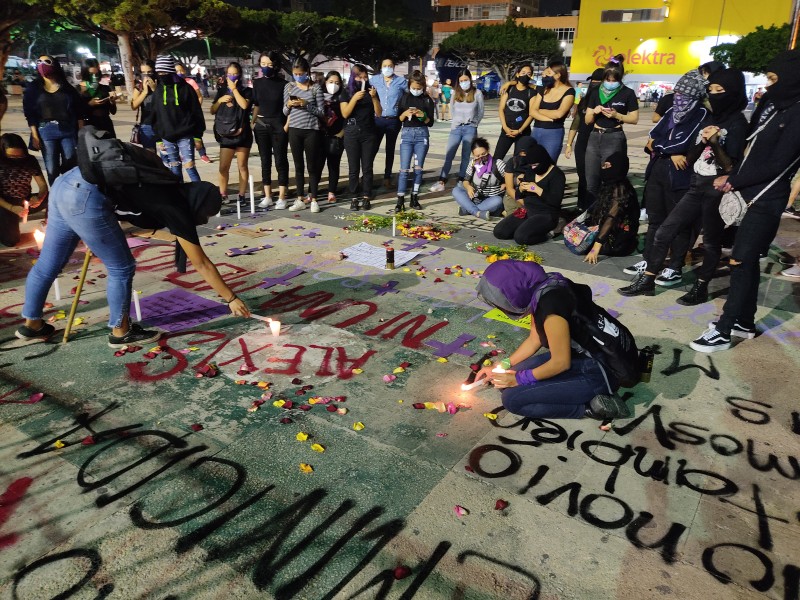 Feministas chiapanecas marchan en apoyo a mujeres de Quintana Roo