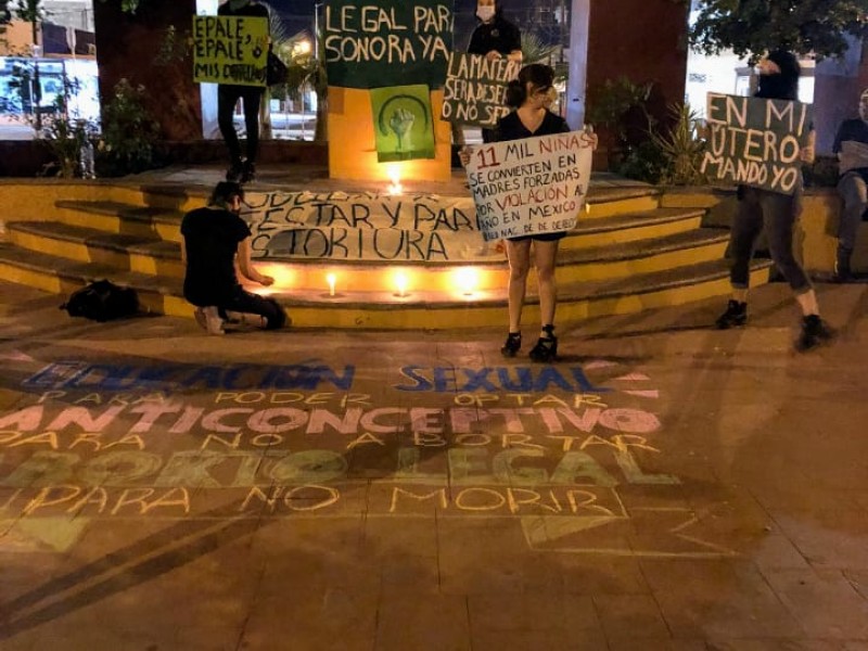 Feministas de SLRC, exigen legalizar aborto en Sonora.