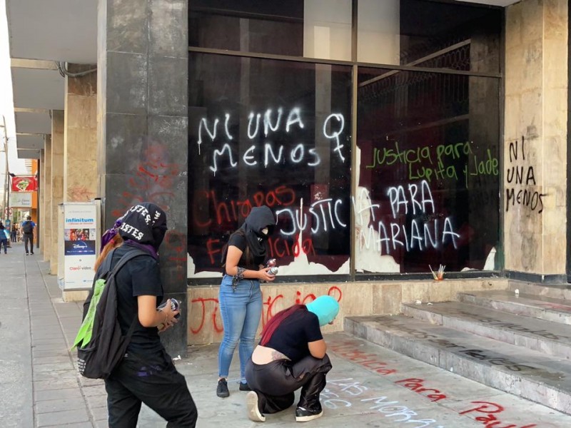 Feministas marchan para exigir justicia para Mariana