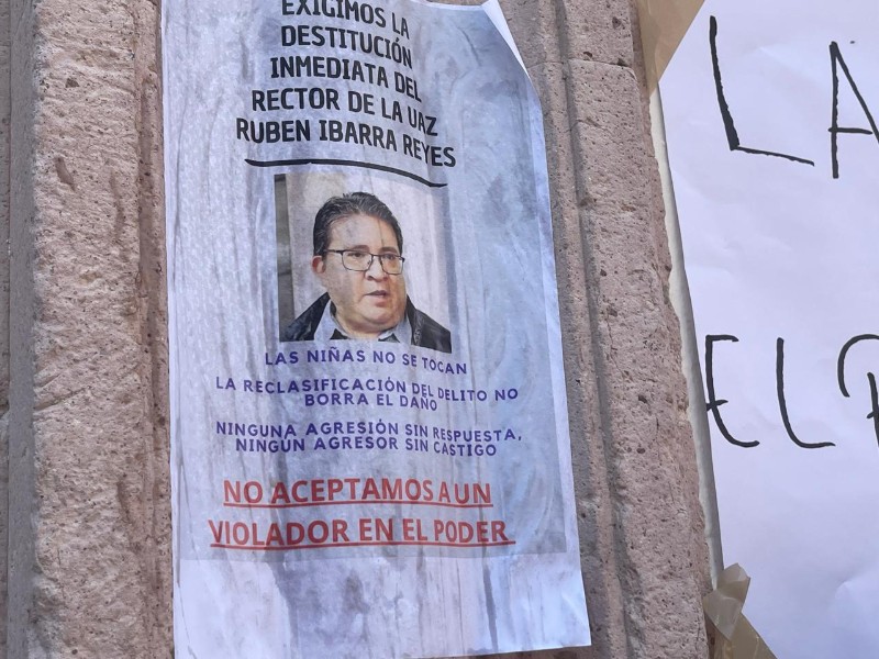 Feministas piden destitución de Rubén Ibarra Reyes como rector