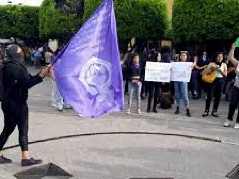 Feministas reaccionan contra el Fiscal General del Estado