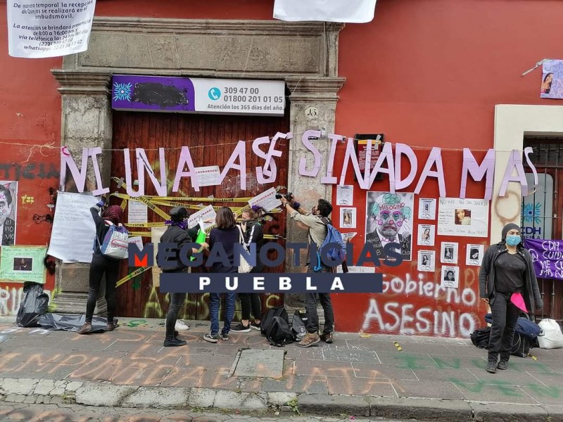 Feministas se manifiestan en CDH y provocan desacuerdos en ciudadanos