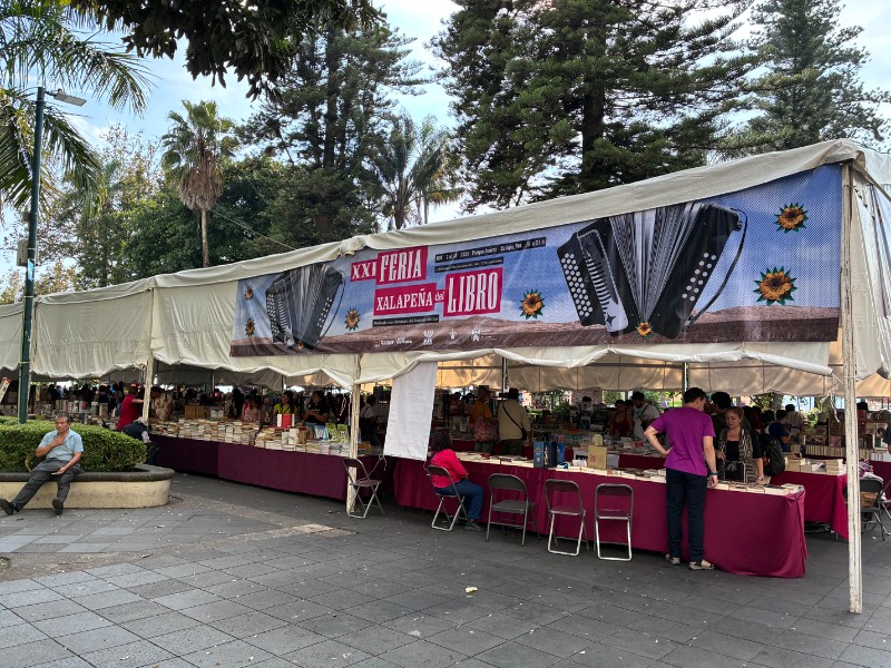 Feria Xalapeña del Libro permanecerá hasta el 18 de noviembre