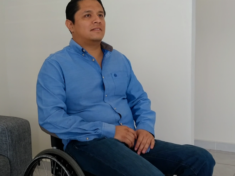 Fernando Altamirano, a candidato diputado independiente distrito 1