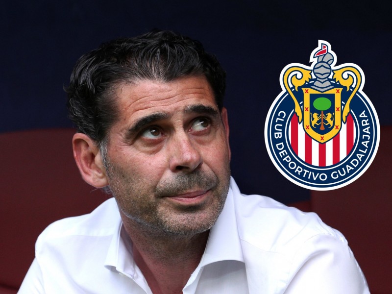 Fernando Hierro es nuevo director deportivo de Chivas