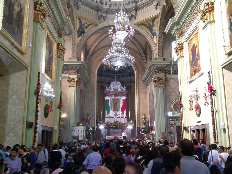 Festejan a la morenita del Tepeyac