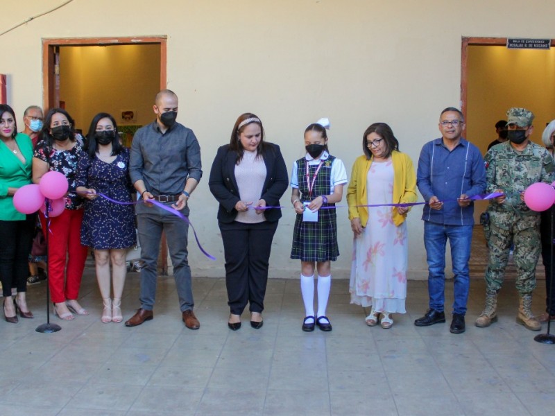 Festejan a niños y niñas en Casa de la Cultura