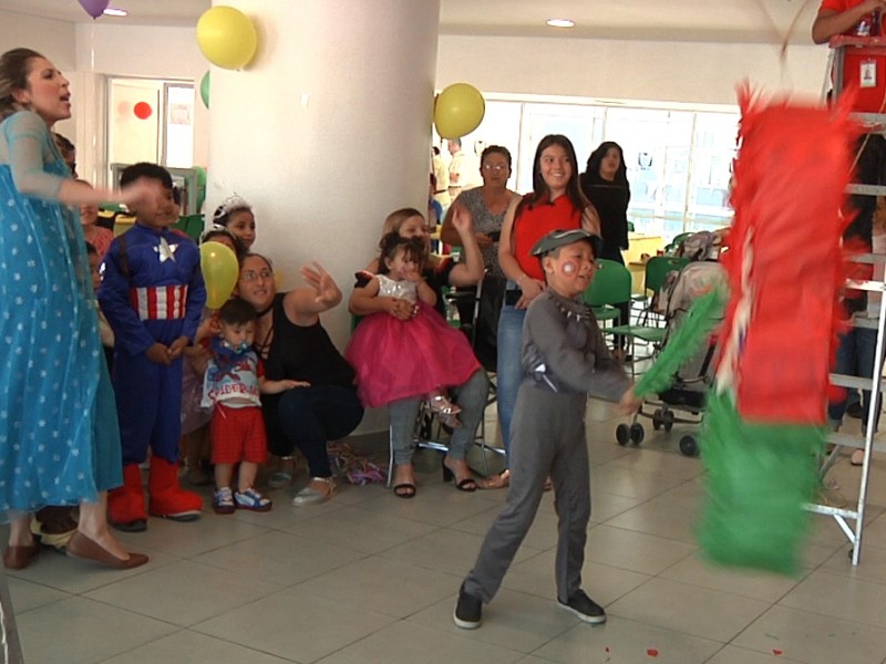 Festejan día del niño en IMSS Nogales