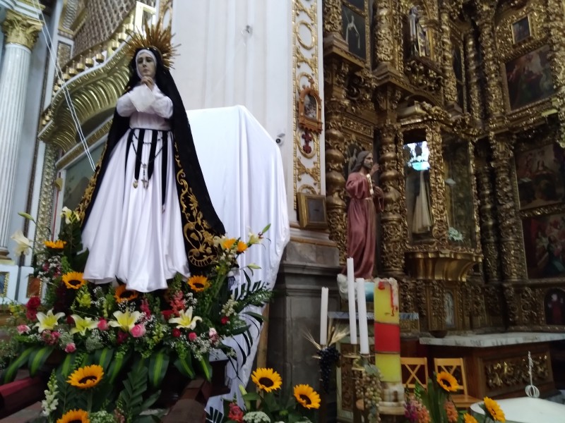 Festejan los 315 años de la Virgen de la Soledad