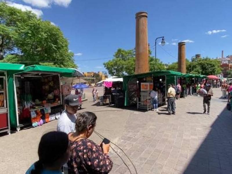 Festivales sí, pero con orden: comerciantes establecidos resienten la expansión del ambulantaje