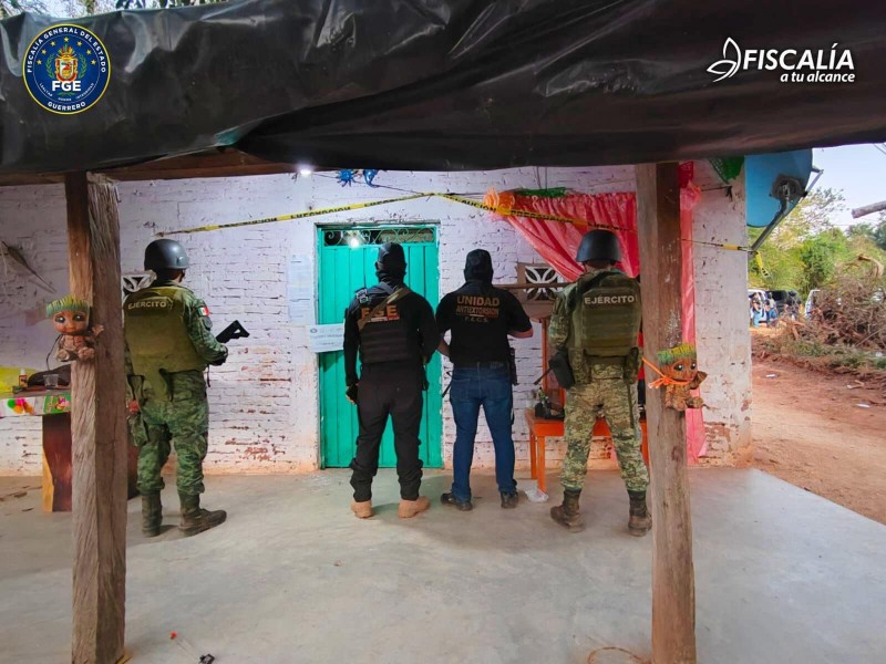 FGE ejecuta cateo en Petatlán; aseguran inmueble, vehículo y armamento