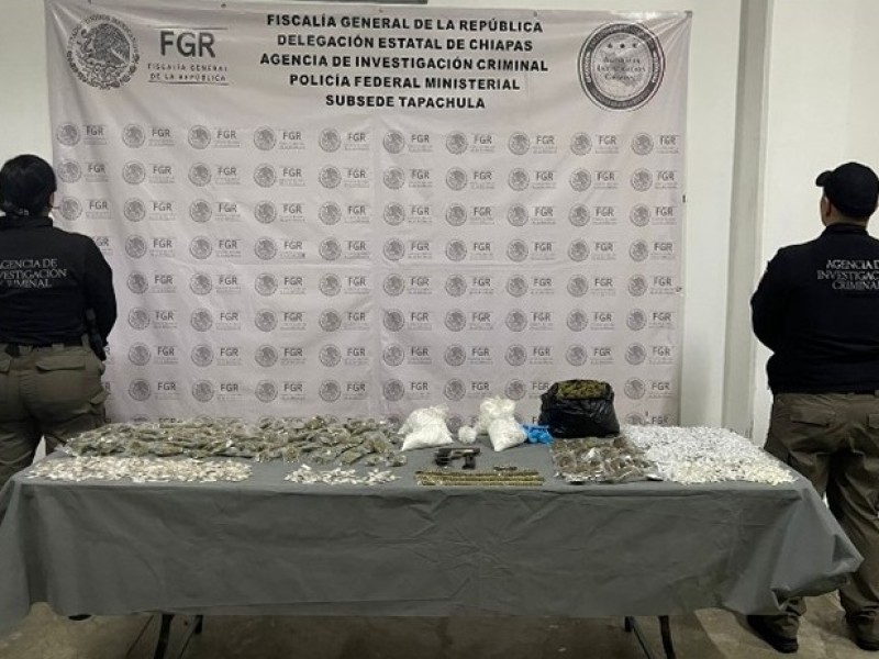 FGR decomisa armas de fuego y droga en Tuxtla Chico