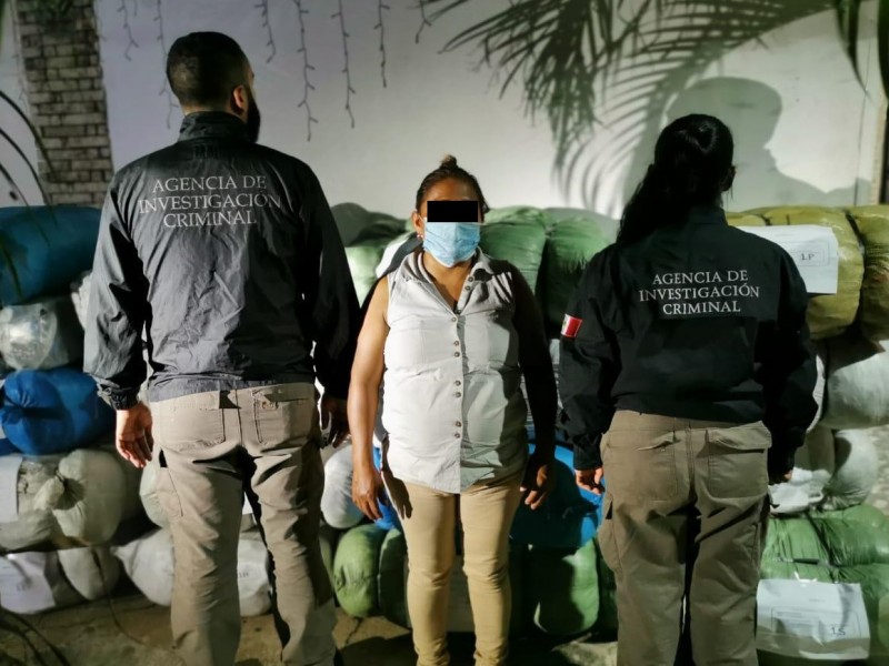 FGR investiga presunto contrabando de ropa en Chiapas