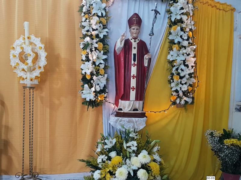 Fieles católicos celebran con devoción a San Juan Pablo II