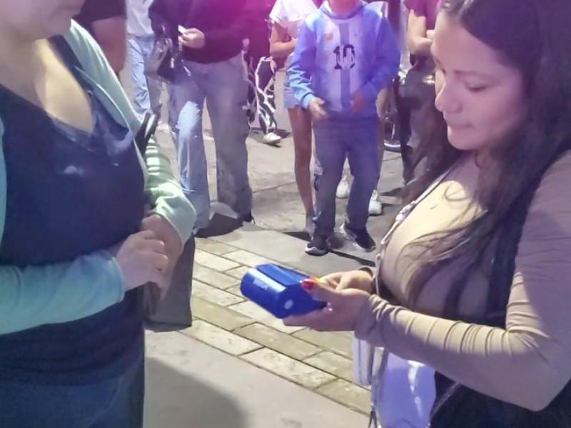 Fiestas de Octubre opacadas por los revendedores