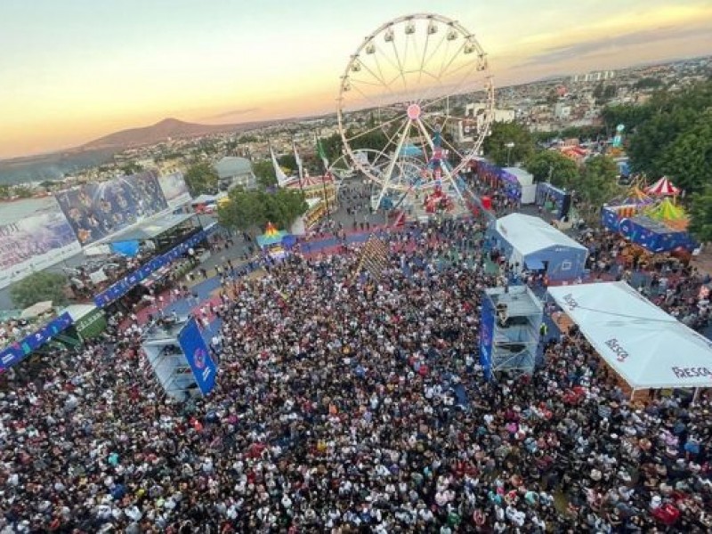 Fiestas de Octubre reunió a un millón 400 mil asistentes