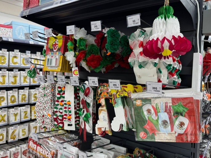 Fiestas patrias ‘a lo chino’; ventas locales vs tiendas asiáticas