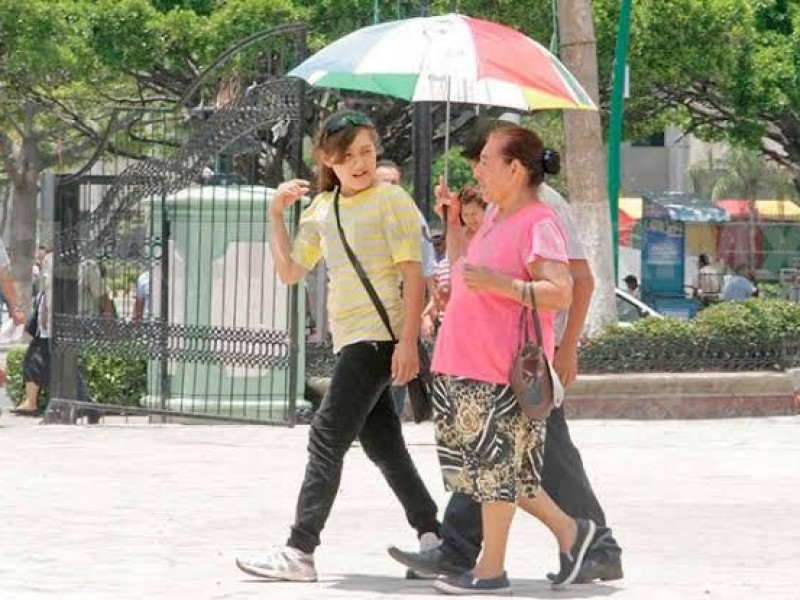 Fin de semana marcado por altas temperaturas y lluvias torrenciales